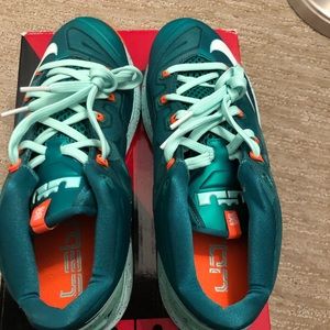 Nike LeBron 11 Low “Mystic Green”